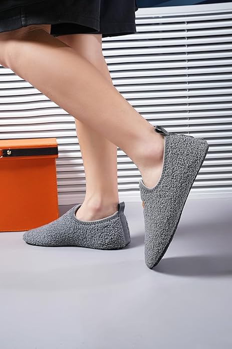 Adult Indoor House Slippers Socks Lightweight Non Slip Grip House Home Shoes for Women Men