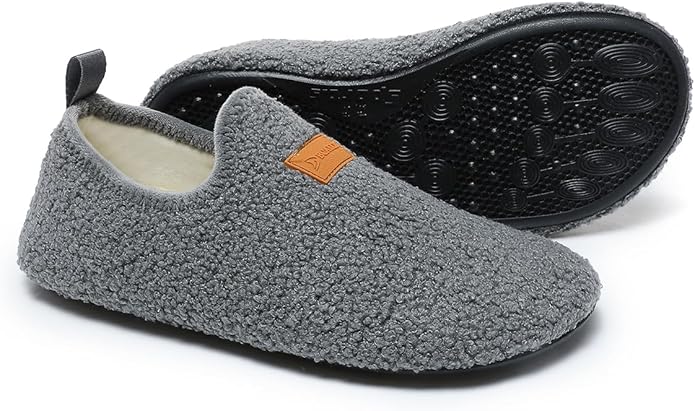 QZKDM Lightweight Slip on Grip Indoor House Slippers Barefoot Non Slip Home Exercise Yoga Shoes for Men Women