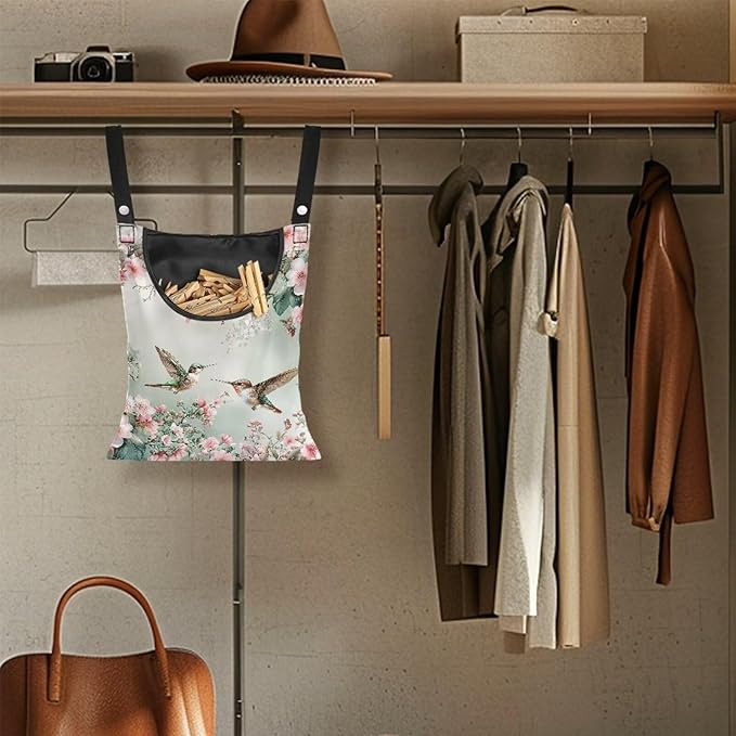 Hummingbird Clothespin Bags with Hanging Rope Space-Saving Clothespin Storage Organizer Waterproof Clothes Pin Holder for Clothesline Outdoor Rotatable Clothespin Storage Bag
