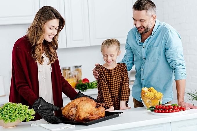 KITCHEN PERFECTION XL Silicone Smoker Oven Gloves -Extreme Heat Resistant BBQ Gloves -Handle Hot Food Right on Your Grill Fryer & Pit | Waterproof Oven Mitts Grill Gloves |Superior Value Set+3 Bonuses