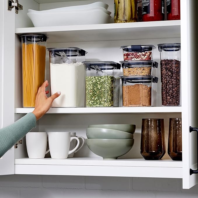 Rubbermaid Brilliance BPA-Free Food Storage Containers with Lids Airtight Kitchen and Pantry Organization Set Includes 3 Containers and Scoops Clear 16 cups