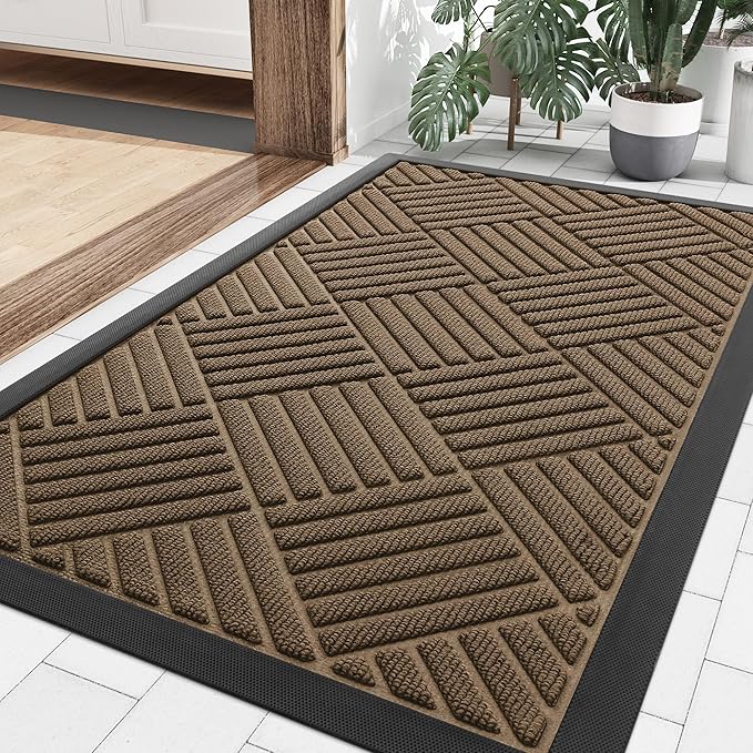 Smiry Front Door Mat Outside Entrance, Heavy Duty Outdoor Indoor Natural Rubber Doormat, Non Slip, Trap Dirt and Moisture, Easy Clean, Low Profile Patio Porch Entryway Mat, 29.5x17, Brown